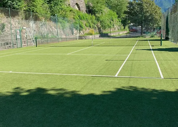 Timeless Con Piscina E Tennis * 발브로나